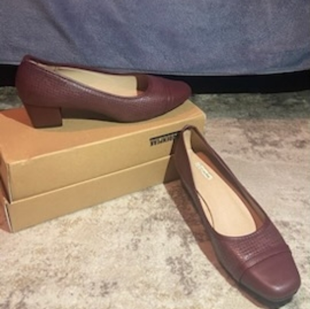 Elegant Brown Women's Shoes